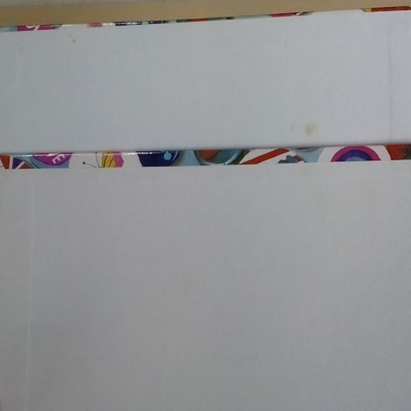 3/$15 Flower Power Journals - Picture 4 of 5